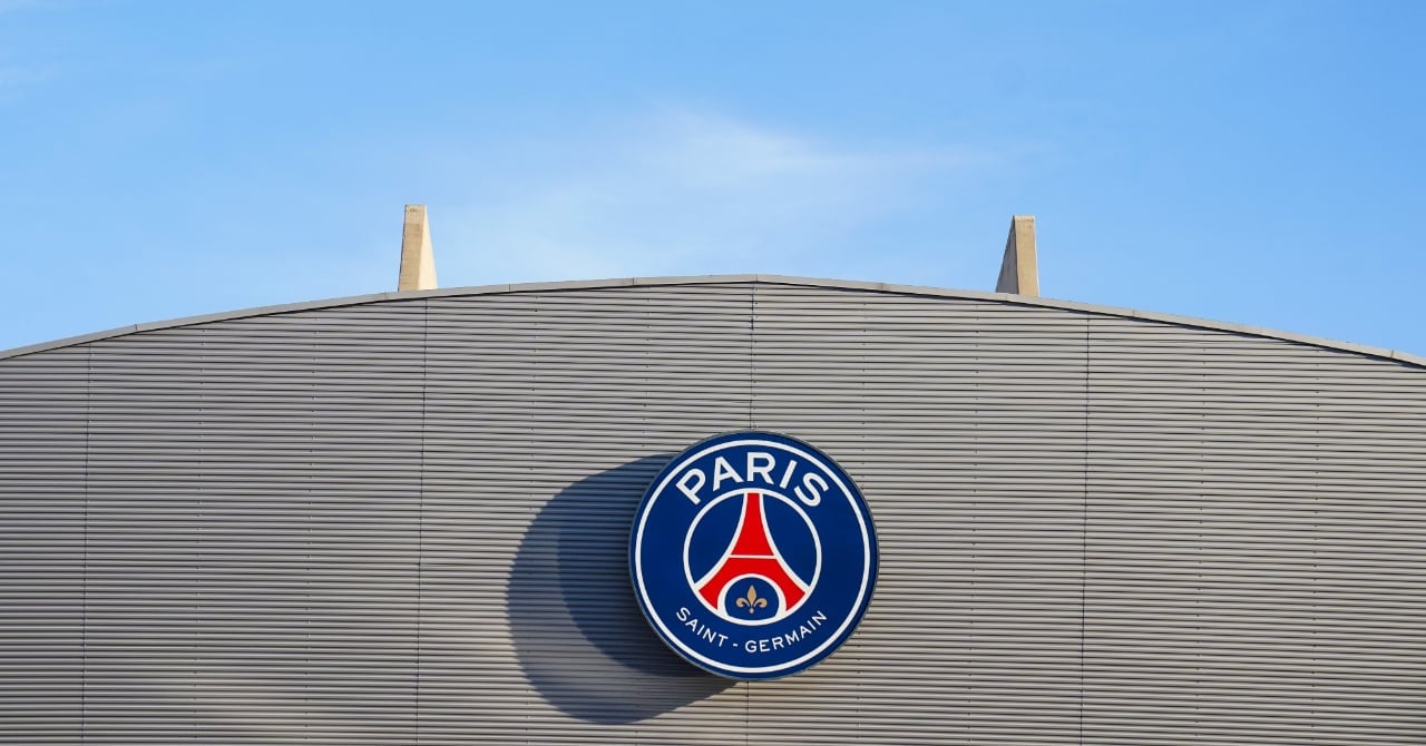 PSG unveils its new away jersey