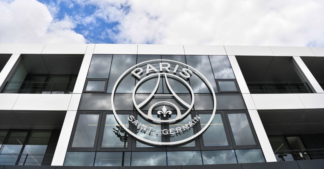 PSG formalizes departure