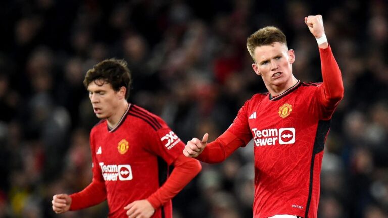 Scott McTominay joins Napoli