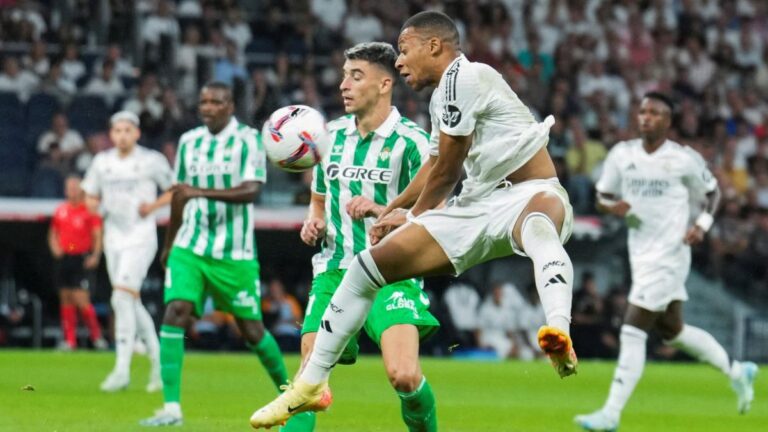 Video, Real Madrid: Kylian Mbappé's first goal in La Liga!