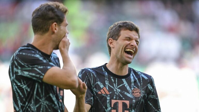 Video: Thomas Müller's incredible training fail