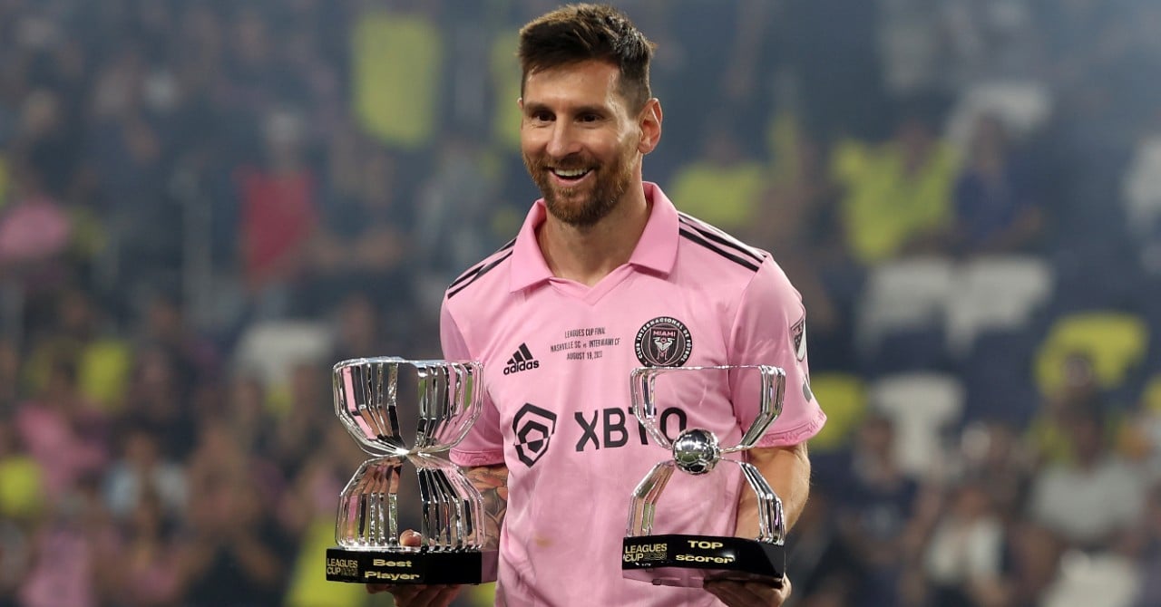 Messi, his trophy cabinet will explode