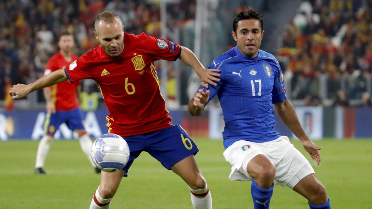 Andrés Iniesta hangs up his boots