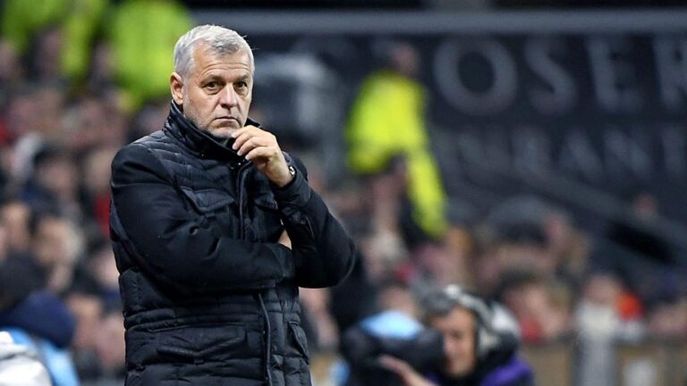 French team: Bruno Genesio responds to Didier Deschamps on the absence of Lucas Chevalier