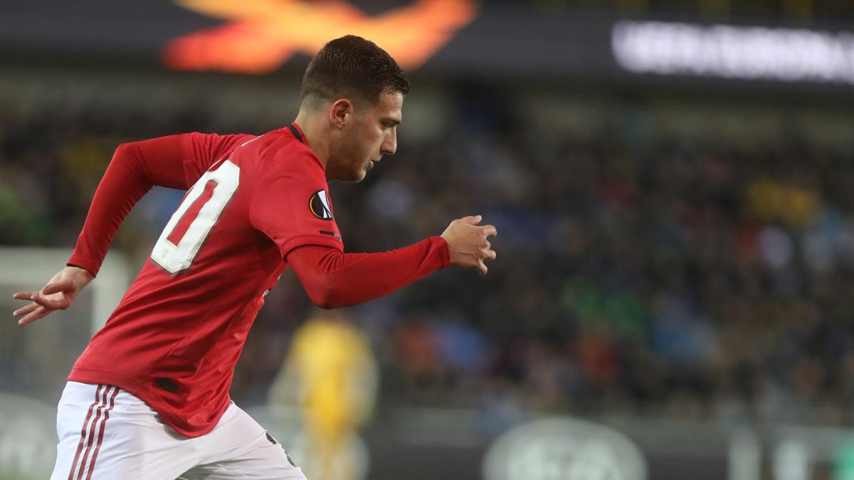 MU: Diogo Dalot's totally crazy failure on video