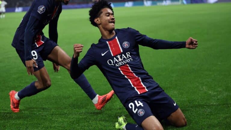 PSG – Strasbourg: Senny Mayulu’s explosion ignites all of Paris