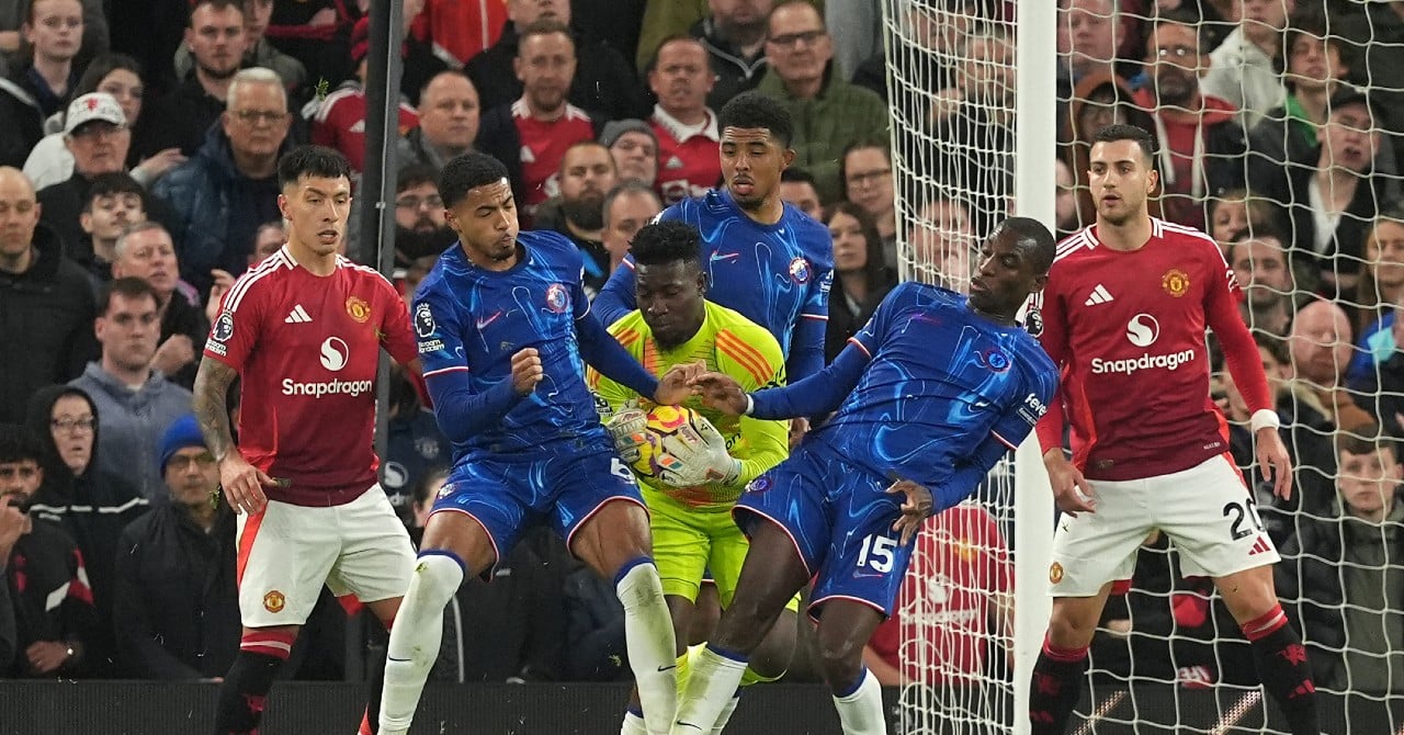 Manchester United and Chelsea neutralize each other