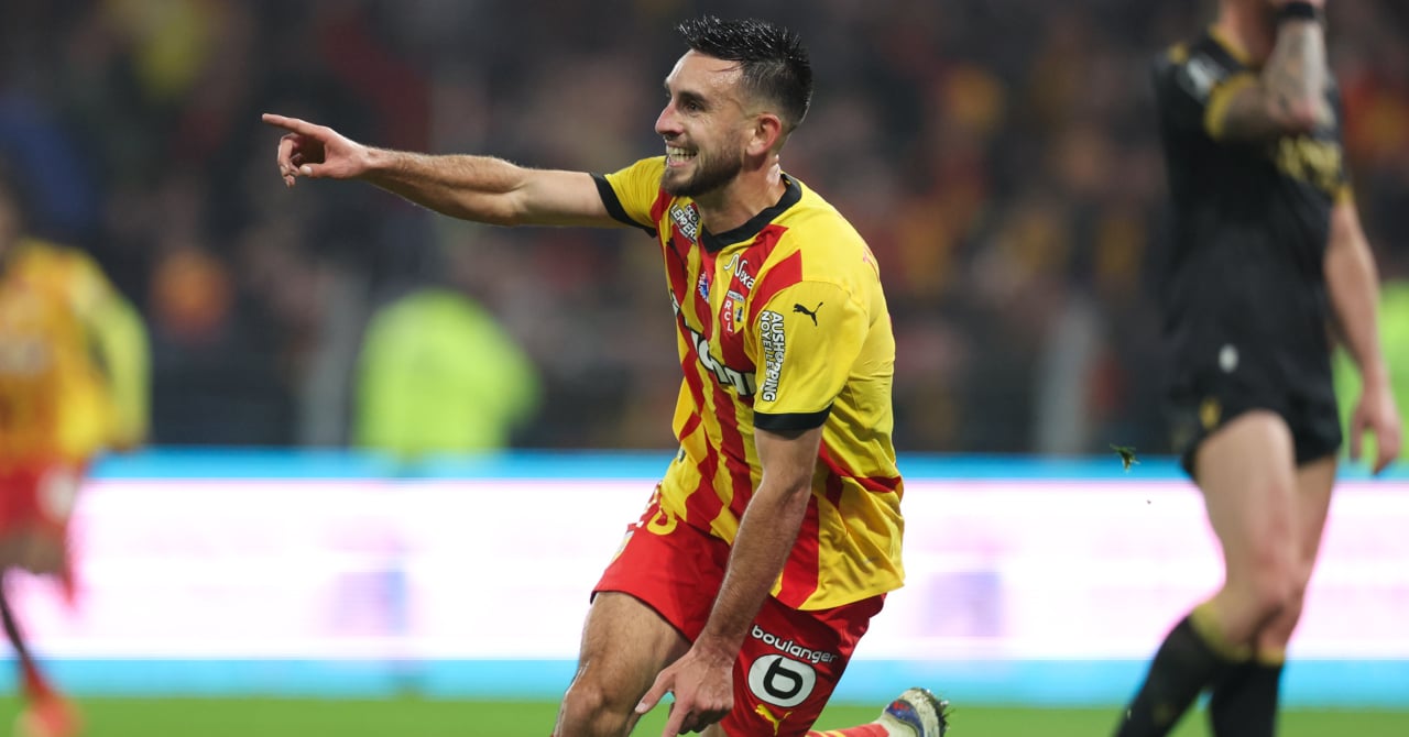 Lens overthrows Nantes and moves forward