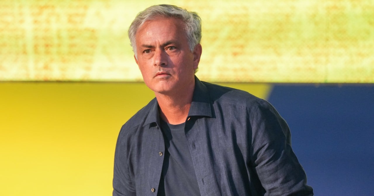 Mourinho urged to leave Turkey