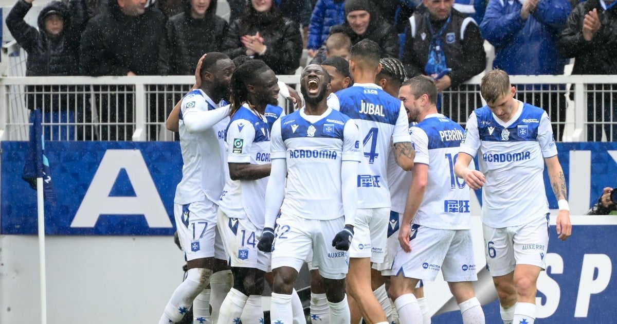 Auxerre-Angers live and streaming