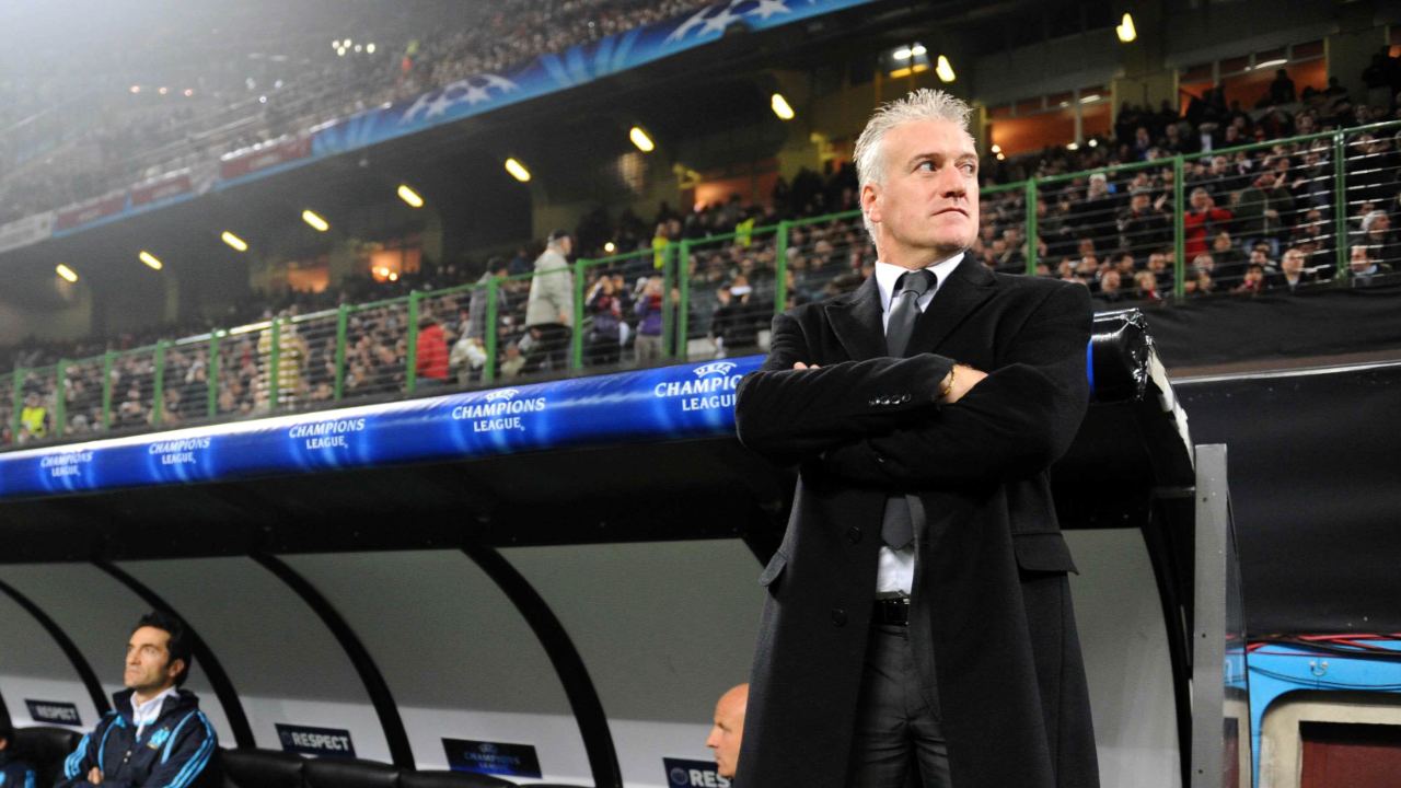 Didier Deschamps attacked by one of his players