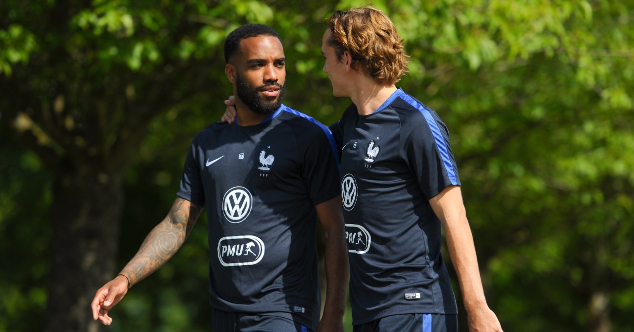 “It’s hiding something”, Lacazette talks about Griezmann’s retirement!