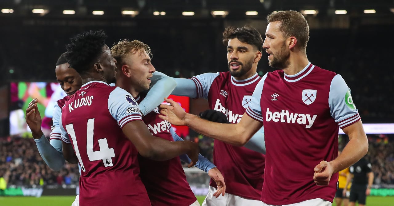 Hammers stun Wolverhampton