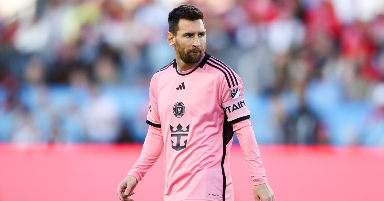 Accused of “cronyism” with Messi, he responds bluntly