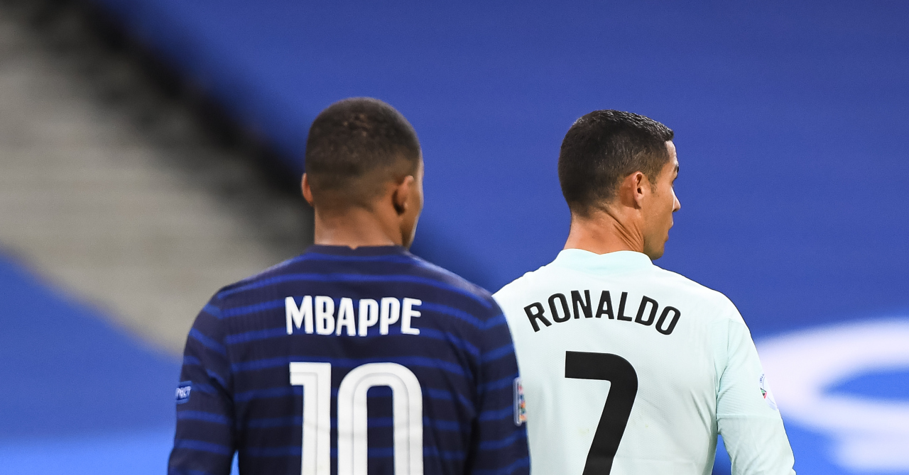 Cristiano Ronaldo in turn charges Mbappé!