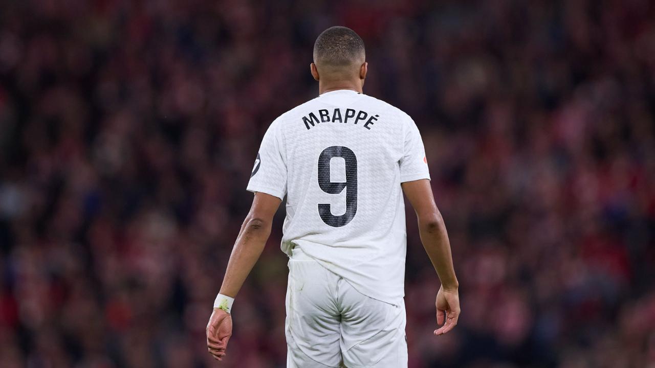 Kylian Mbappé sent to the bench!