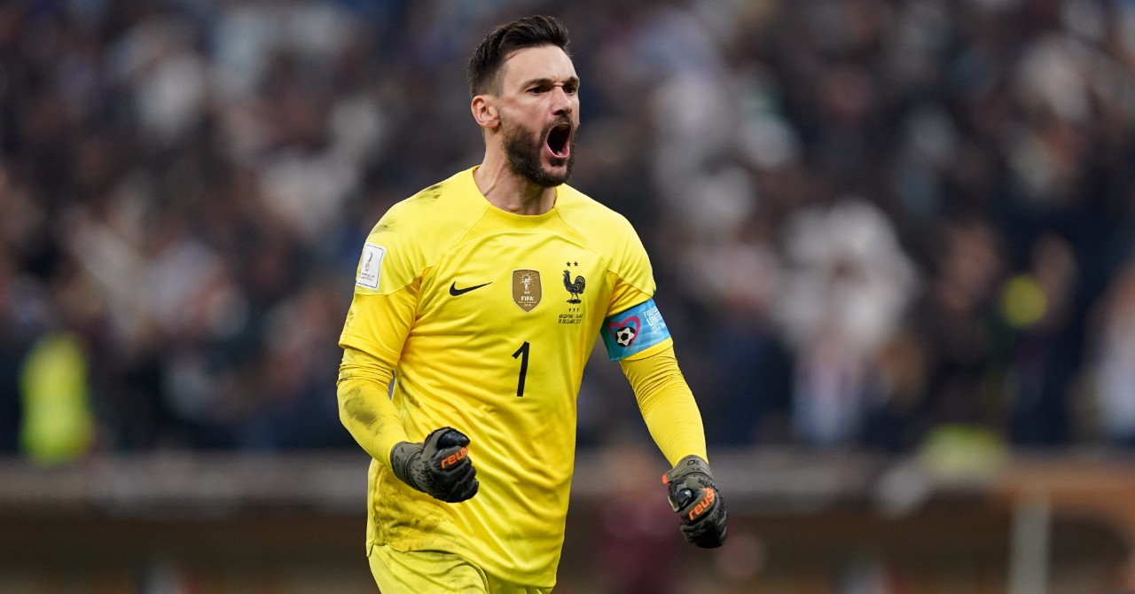 Lloris unleashed in the evening, a former international swings!