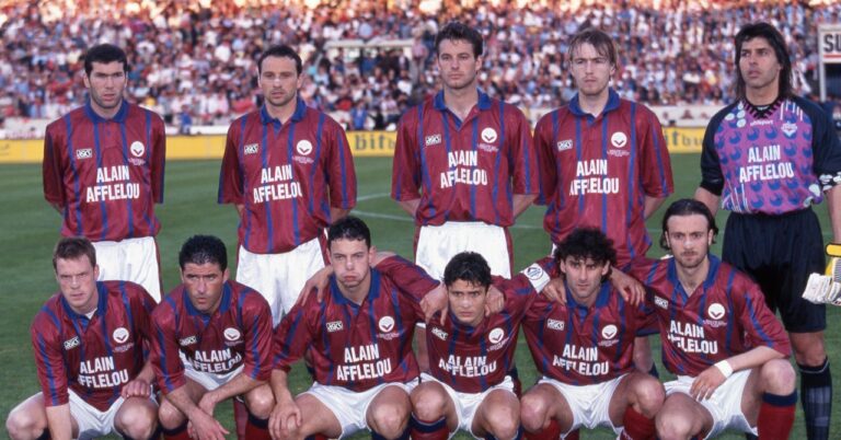 Zidane and Dugarry in mourning