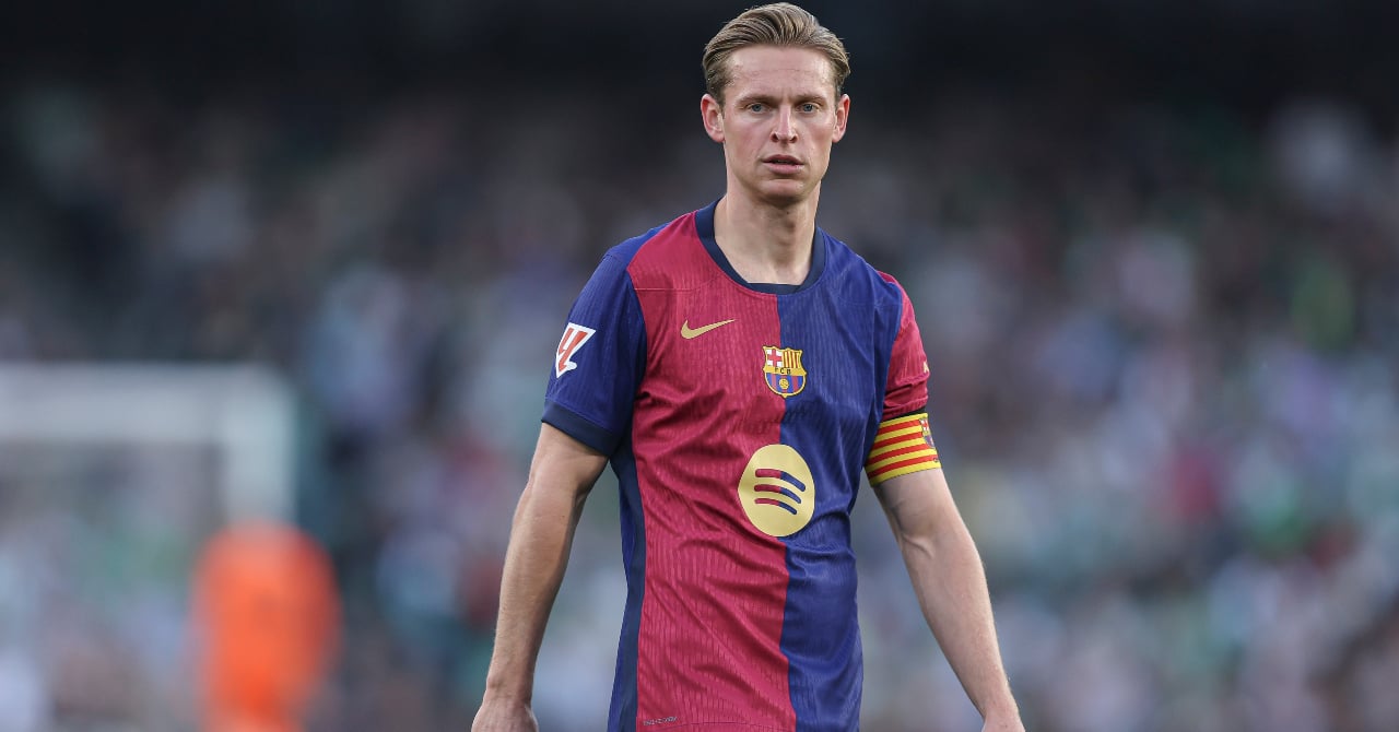 Ballon d'Or invites De Jong to leave Barça