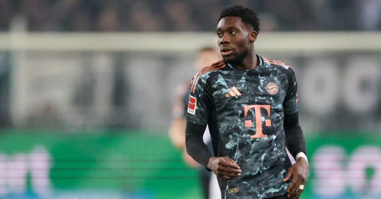 Bayern Munich, Davies the big decision!