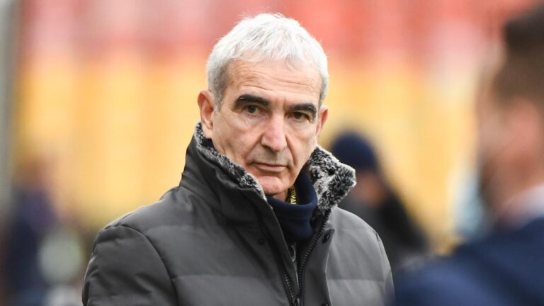 Domenech makes a fool of himself on social networks