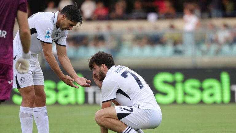Khvicha Kvaratskhelia is giving Naples some serious headaches!