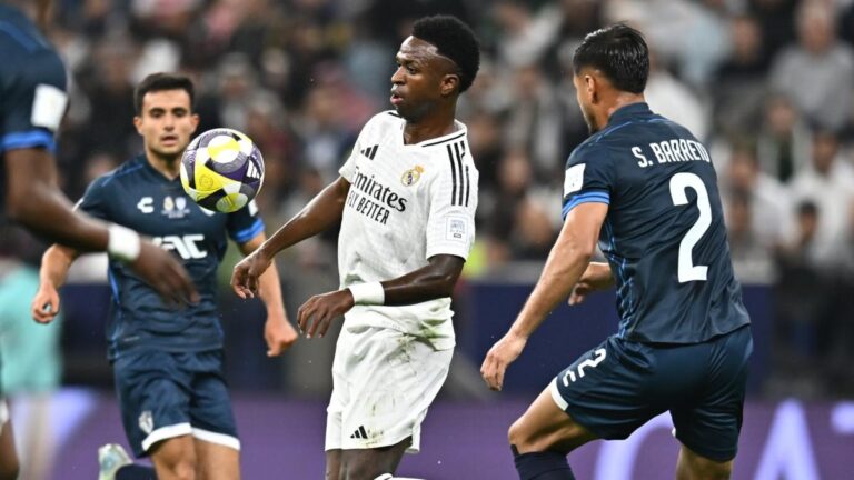 Real Madrid: Vinicius Jr bangs his fist on the table again