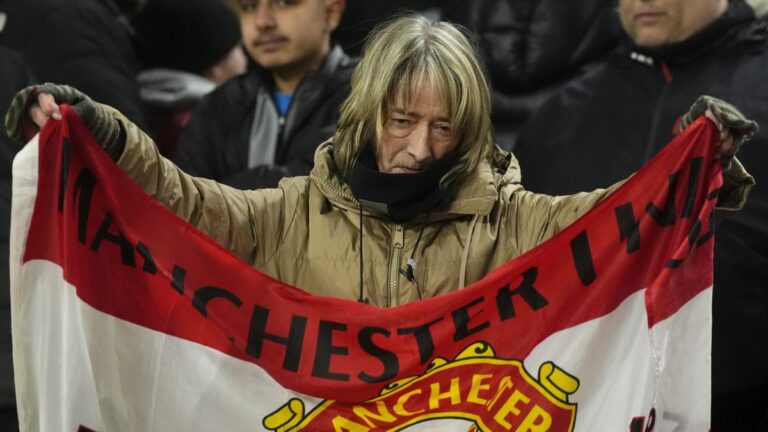 The threat of adidas hanging over Manchester United