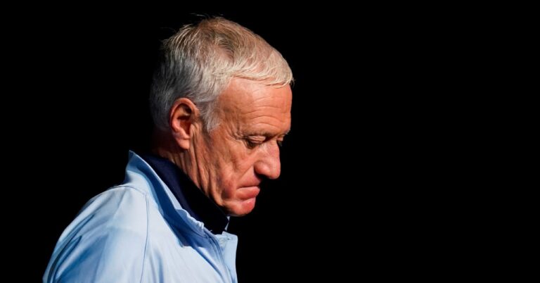 Didier Deschamps in mourning