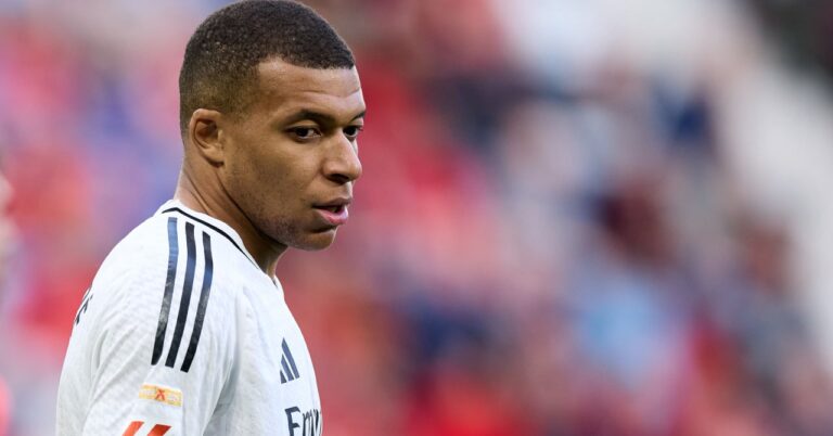 A huge backhand for Mbappé: a fortune flew?