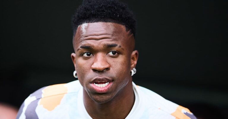 A Real Madrid legend pays Vinicius!