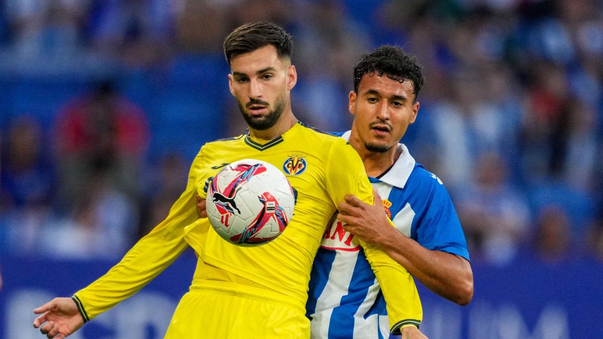 Álex Baena returns to the alleged Valverde punch