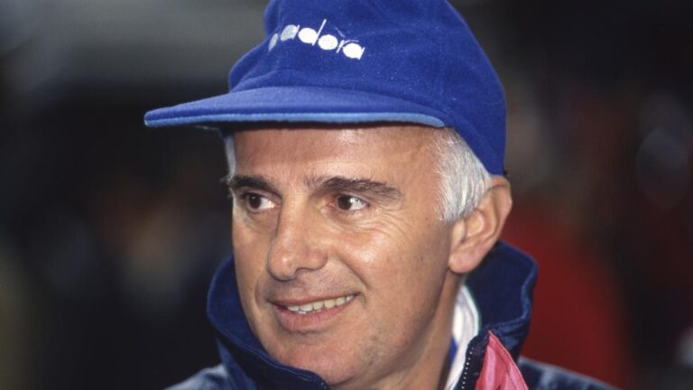 Arrigo Sacchi wants to find a bench at 78
