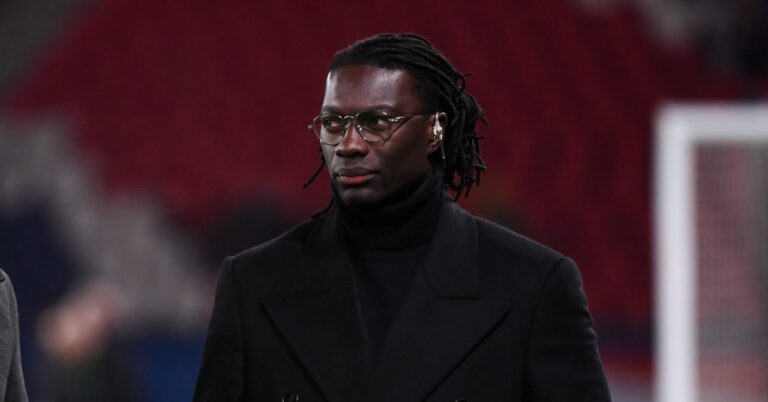 Bafétimbi Gomis, the dismissal that does not pass