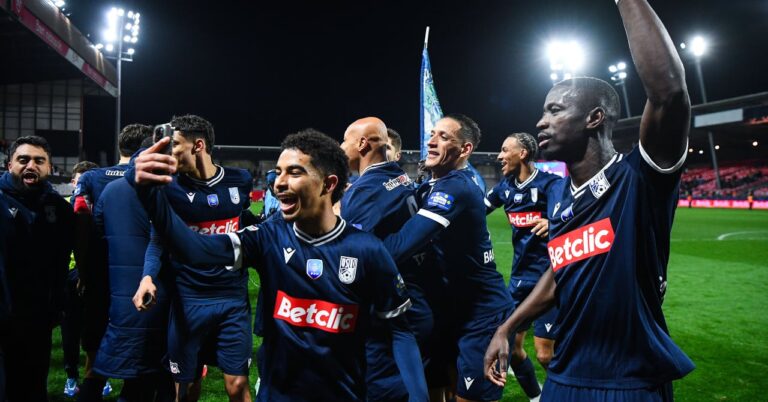 Dunkirk writes the story by overthrowing Brest!