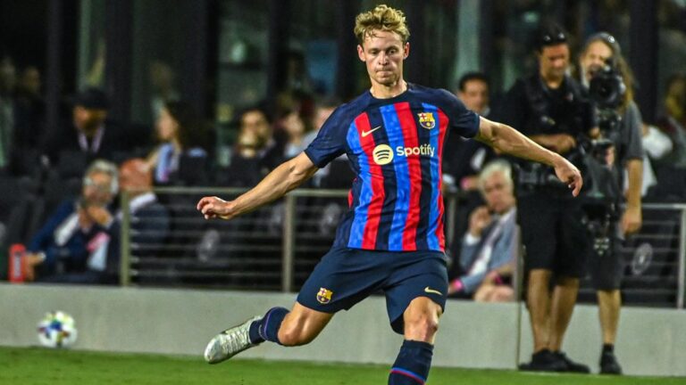 FC Barcelona: It gets stuck for the extension of Jong Frenkie