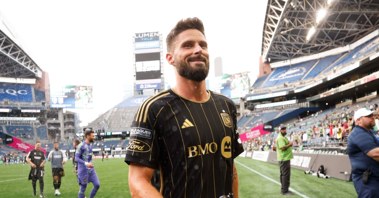 Giroud, the official announcement