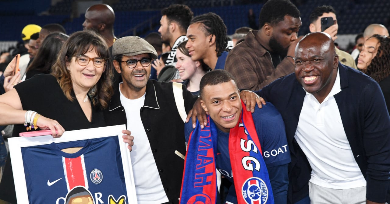 Jamel Debbouze Balances on Kylian Mbappé