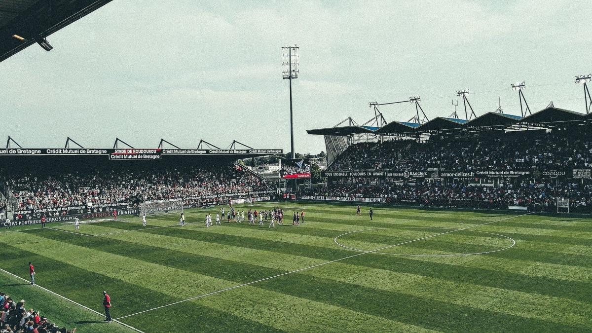 LDC: the terrible lawn of Roudourou for Brest-Psg!