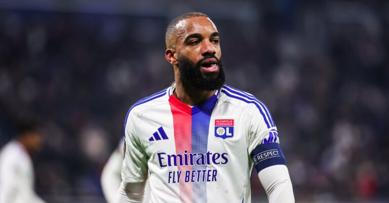 Lacazette, the blow