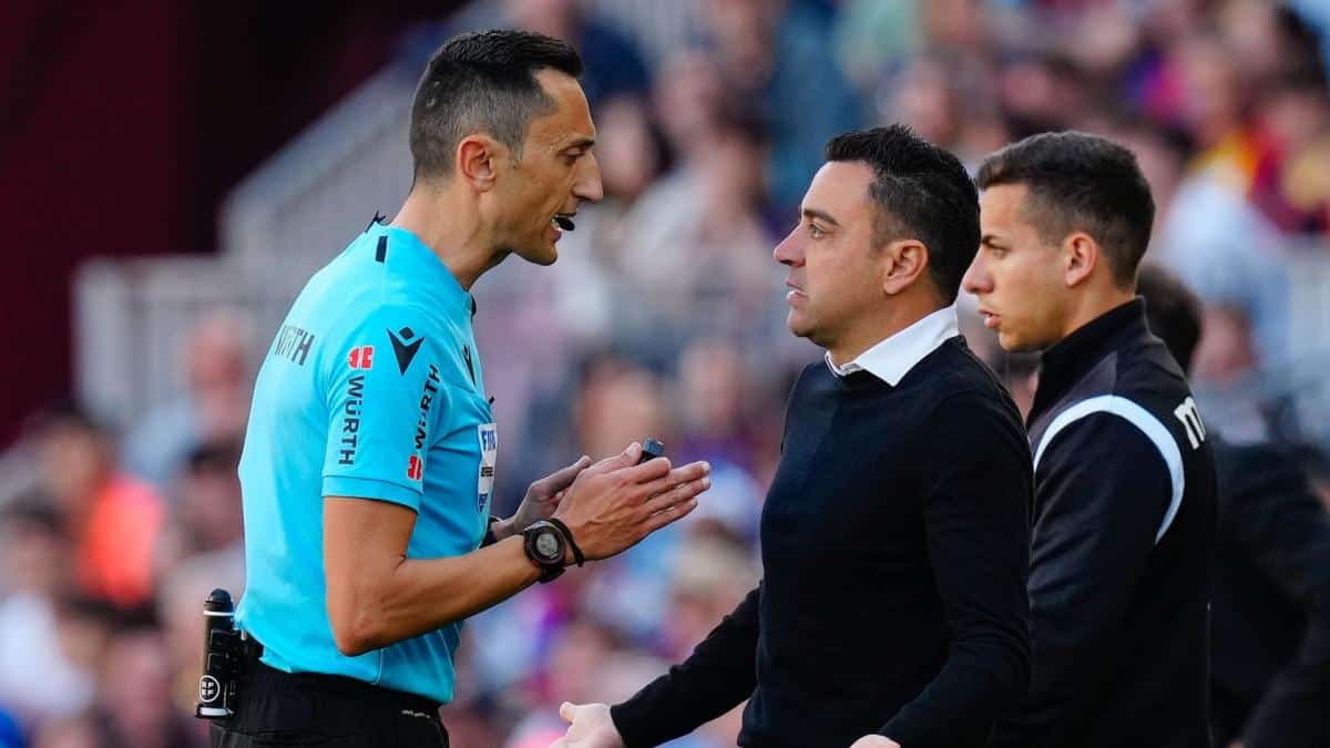 Liga: the arbitrators go up to the niche against insults and threats of supporters