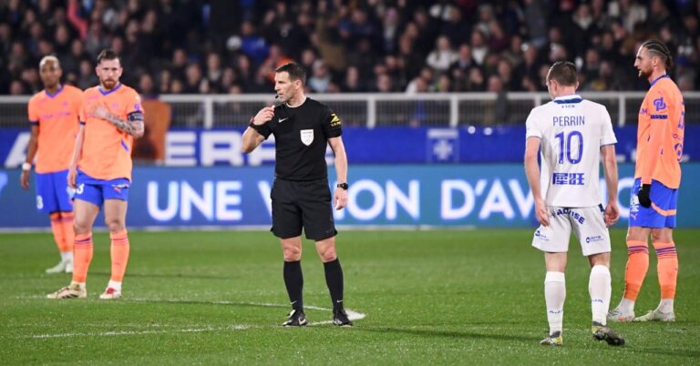 Ligue 1, the firm response of French referees in Longoria!
