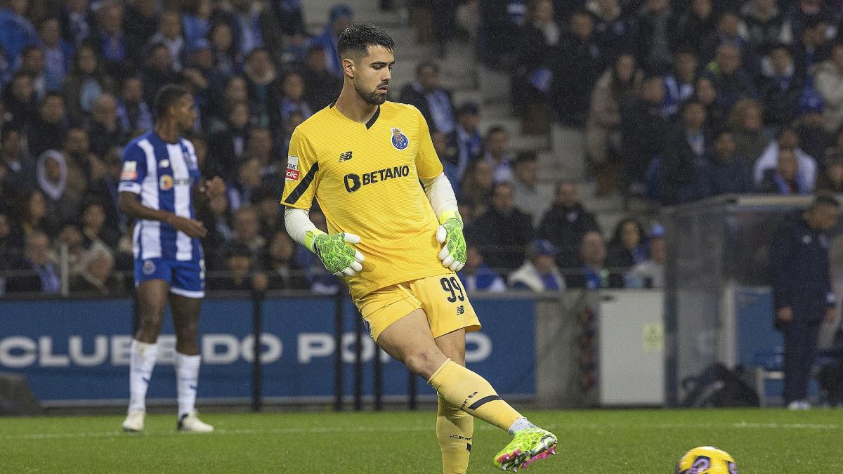 Manchester City has chosen his next goalkeeper