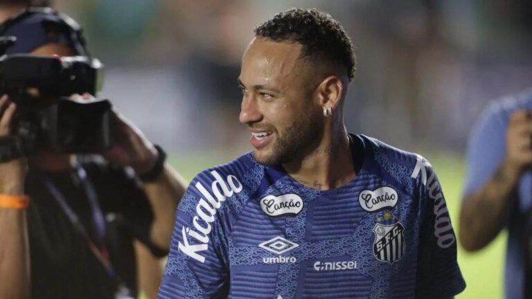 Neymar's crazy anecdote on Lionel Messi
