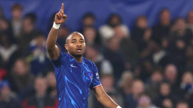 PL: Chelsea crushes Southampton, Nkunku striker