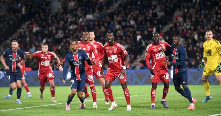 PSG-Brest: the compos, the chain and the time