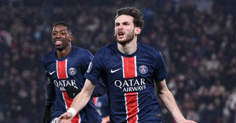 PSG crushes Monaco, Dembélé and Kvaratskhelia delight