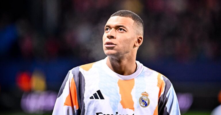 The incredible chest touched by Kylian Mbappé