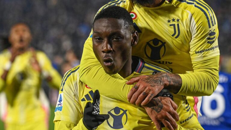 The little tackle of Randal Kolo Muani at Ligue 1