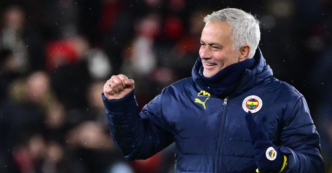 Video: Mourinho's last madness stroke with a supporter